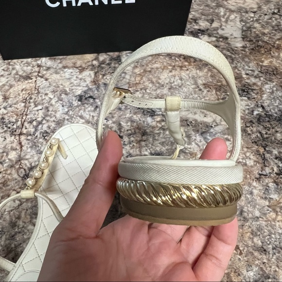 Authentic Chanel Off-White Sandals with Pearls - Picture 13 of 14